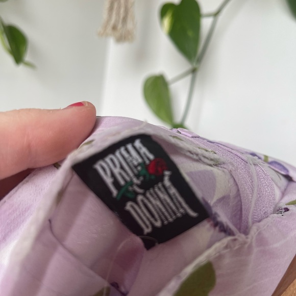 90’s mini skirt - Picture 3 of 3